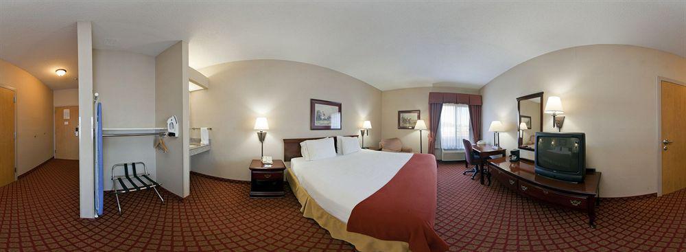 Holiday Inn Express Metropolis By Ihg Buitenkant foto