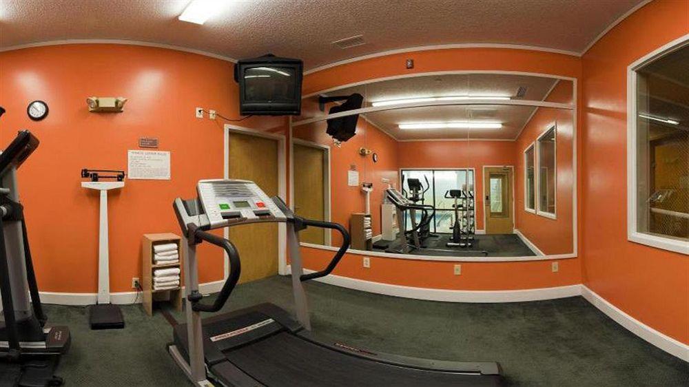 Holiday Inn Express Metropolis By Ihg Buitenkant foto